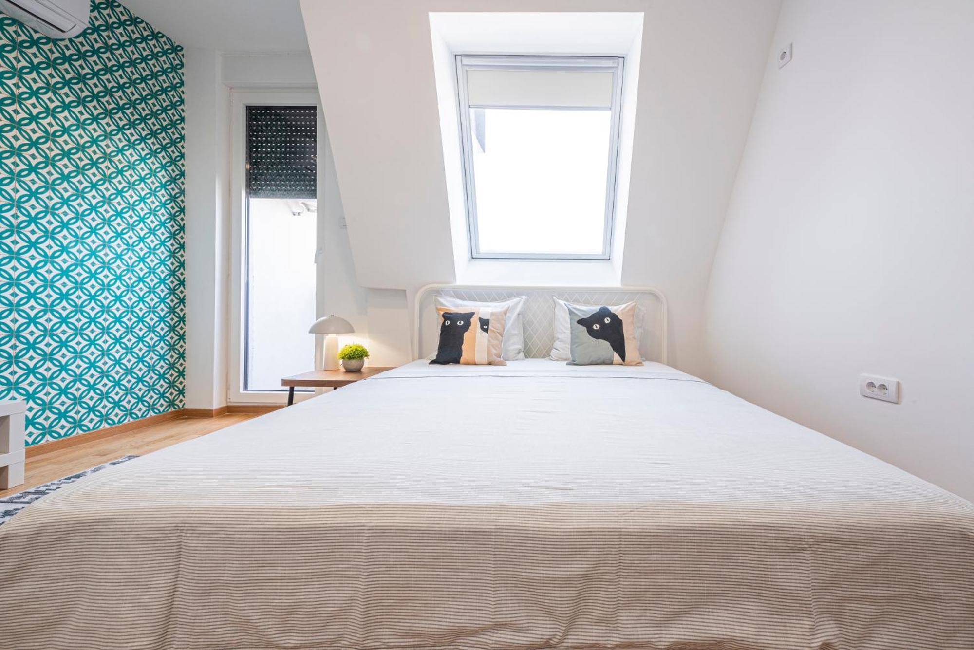 Modern Bright Studio-free Private Parking-fast Wi-fi Апартамент
