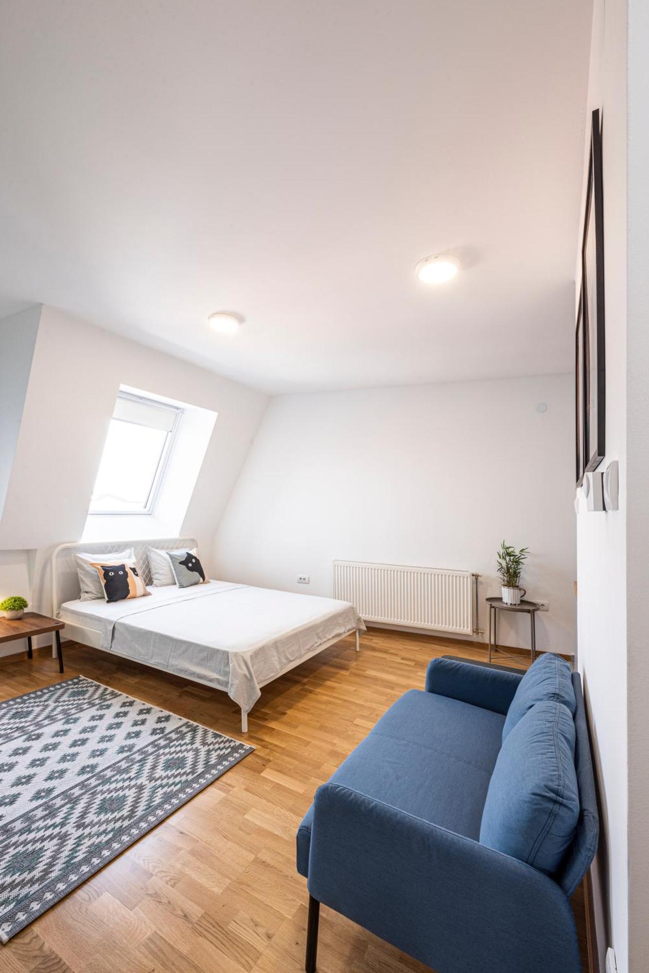 Modern Bright Studio-free Private Parking-fast Wi-fi * Нови Сад